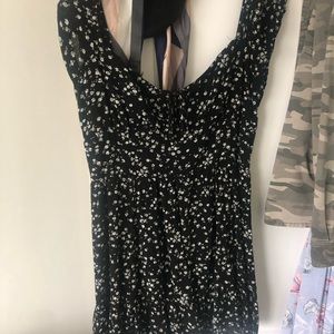 NW but removed the tags, doesn’t fit right and can’t make it work w/ my chest